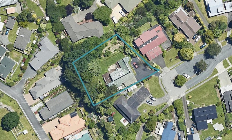 15 Rika Place, Kawaha Point, Rotorua - Carousel 1