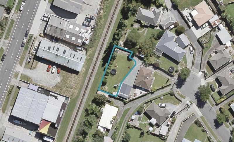 12A Richard Grove, Stokes Valley, Lower Hutt - Carousel 1