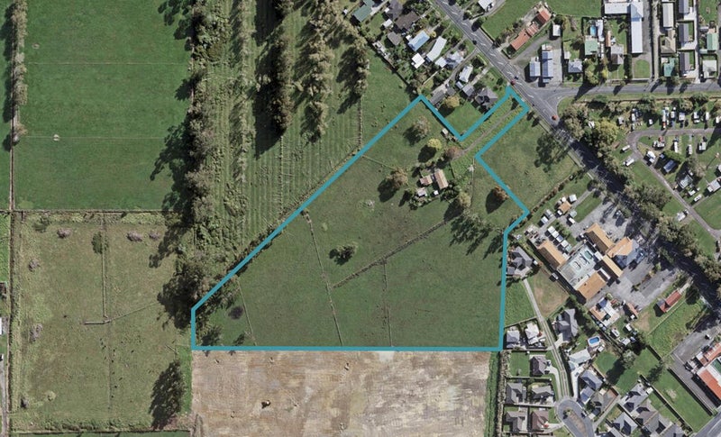 197 Parkhurst Road, Parakai, Helensville - Carousel 1