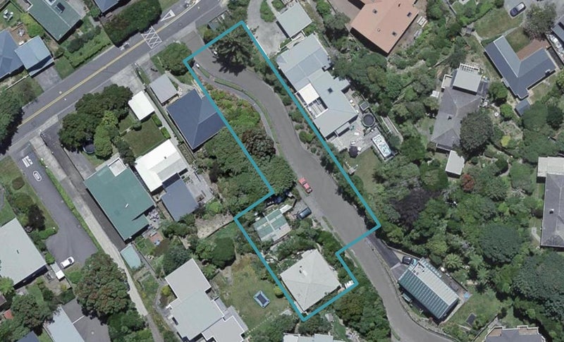2 Bladon Terrace, Ngaio, Wellington - Carousel 1