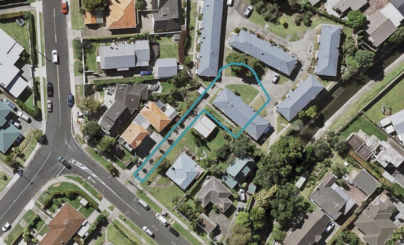 33A Alma Road, Milford, Auckland - Carousel 1