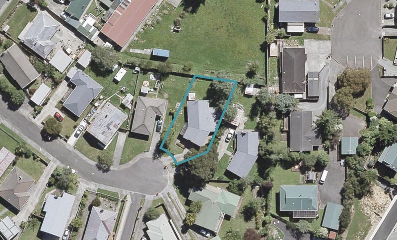 11 Prestige Place, Maoribank, Upper Hutt - Carousel 1