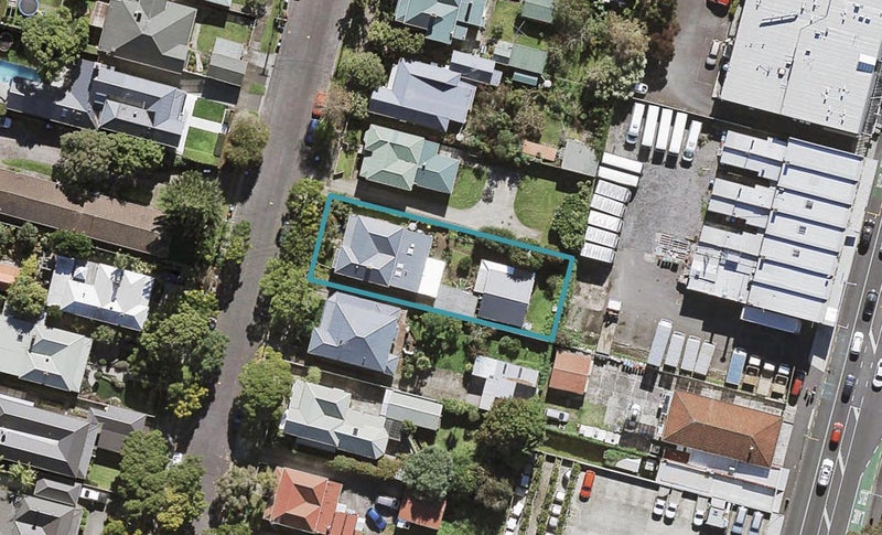 38 Cromwell Street, Mount Eden, Auckland - Carousel 1