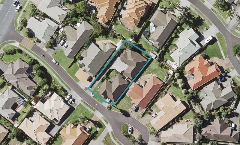 1/10 Caldbeck Rise, Northpark, Auckland - Carousel 1