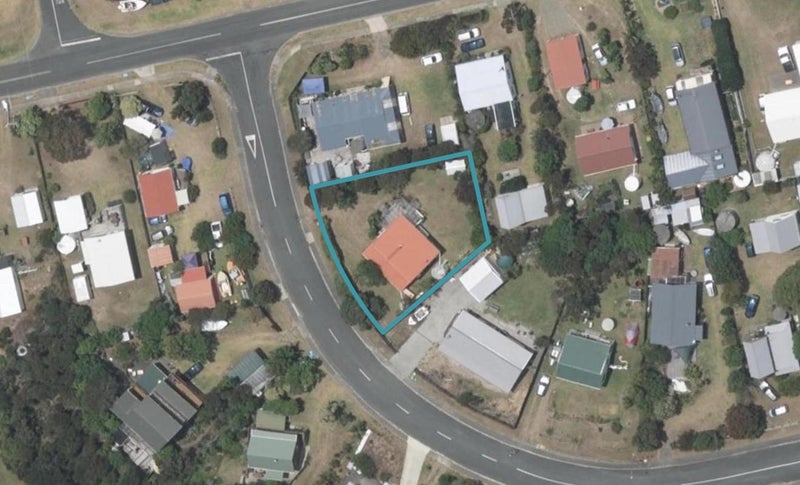 3 Holiday Crescent, Mangawhai Heads, Mangawhai - Carousel 1