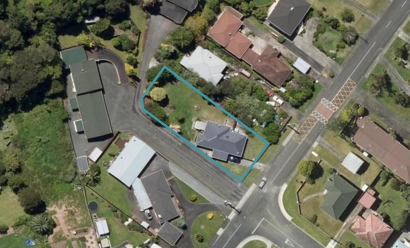 38 Fifth Avenue, Avenues, Whangārei - Carousel 1