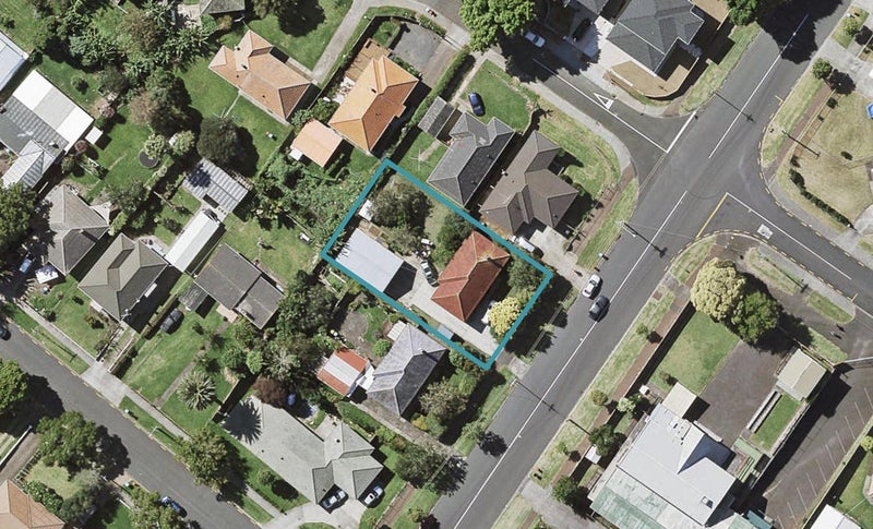 11 Tripoli Road, Panmure, Auckland - Carousel 1