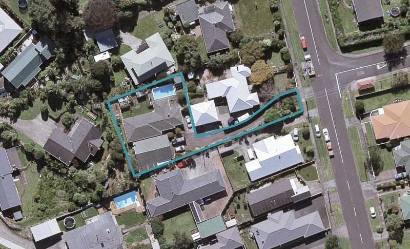 106A Govett Avenue, Frankleigh Park, New Plymouth - Carousel 1