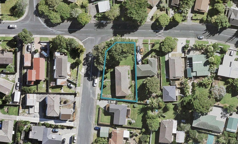 2 Leo Street, Glen Eden, Auckland - Carousel 1
