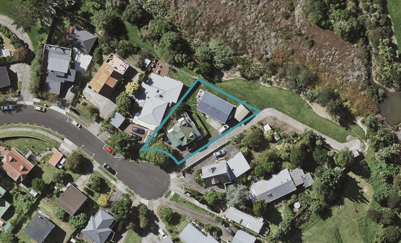 2/21 Kitewao Street, Northcote, Auckland - Carousel 1