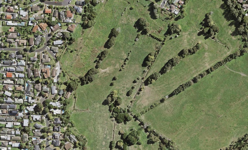 1 Collar Lane, Ōpaheke, Papakura - Carousel 1