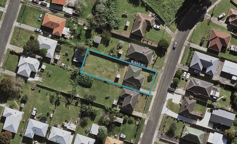 7 Firth Crescent, Otara, Auckland - Carousel 1