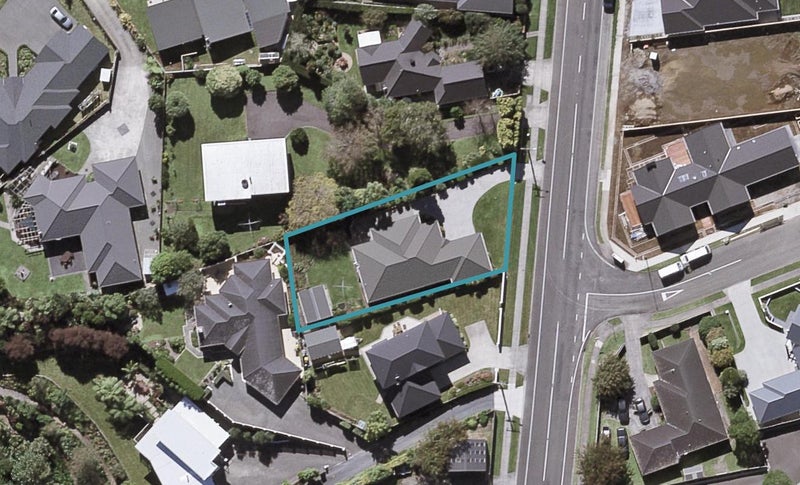 428 Mangorei Road, Highlands Park, New Plymouth - Carousel 1