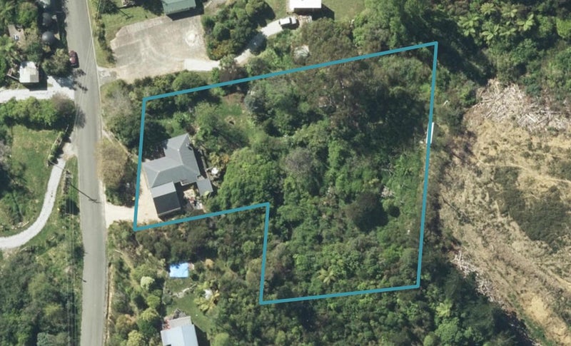 7 Falconer Road, Pohara - Carousel 1