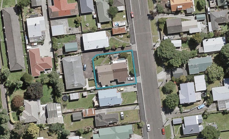 1/8 MURRAY ST, WALLACEVILLE, UPPER HUTT - Carousel 1