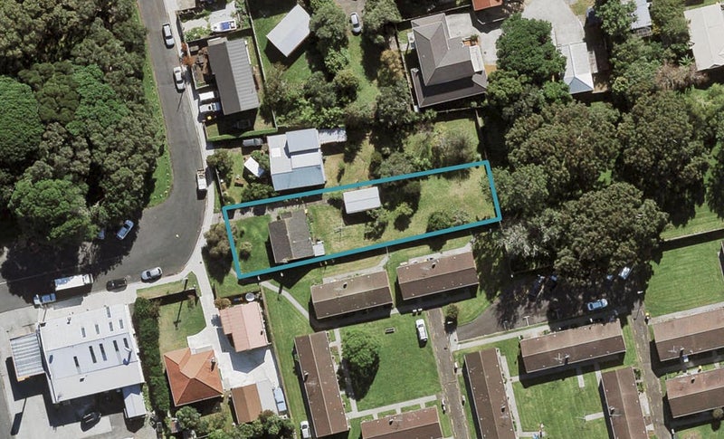 2 Waterfront Road, Mangere Bridge, Auckland - Carousel 1