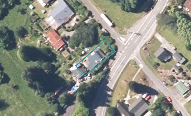 22 Franklyn Street, Blacks Point, Reefton - Carousel 1