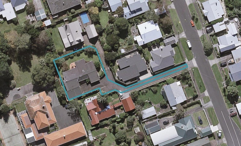 76B Paynters Avenue, Strandon, New Plymouth - Carousel 1