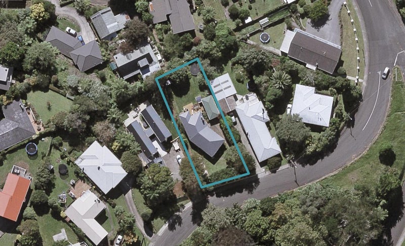 6 Doralto Road, Frankleigh Park, New Plymouth - Carousel 1