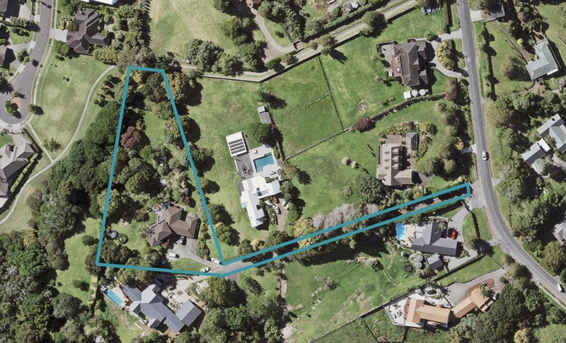 256 Point View Drive, Dannemora, Auckland - Carousel 1