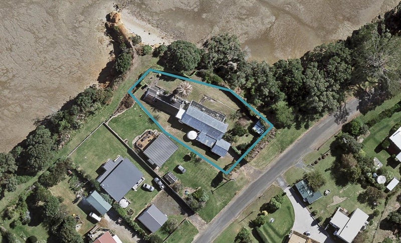 511 Matakawau Road, Āwhitu - Carousel 1