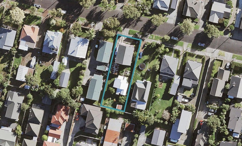20 Saltaire Street, Avondale, Auckland - Carousel 1
