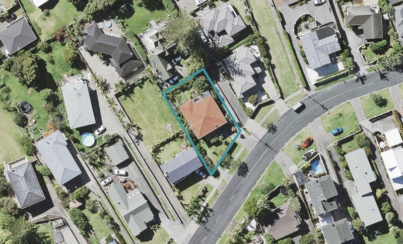 37 Kowhai Road, Mairangi Bay, Auckland - Carousel 1