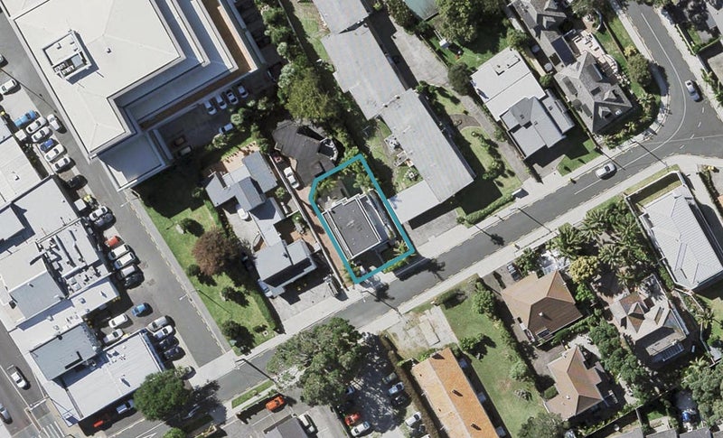 8 Blomfield Spa, Takapuna, Auckland - Carousel 1