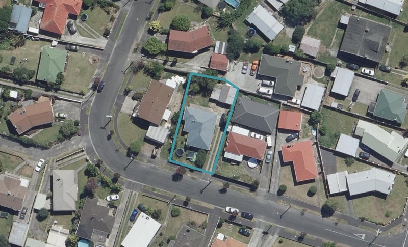 8 Frederick Drive, Dinsdale, Hamilton - Carousel 1