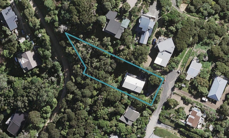 27 Burrell Road Extension, Oneroa, Waiheke Island - Carousel 1