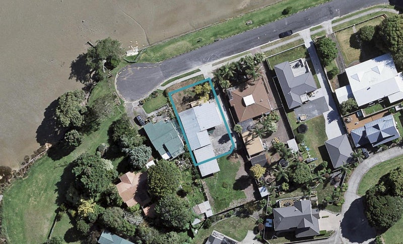 24 Rangiwhea Road, Waiuku, Waiuku - Carousel 1
