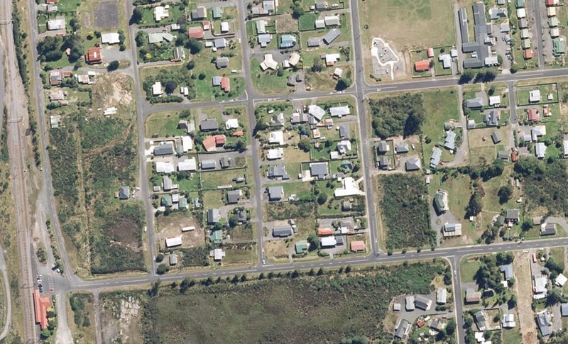 10 Mackenzie Street, WAIMARINO, OWHANGO - Carousel 1