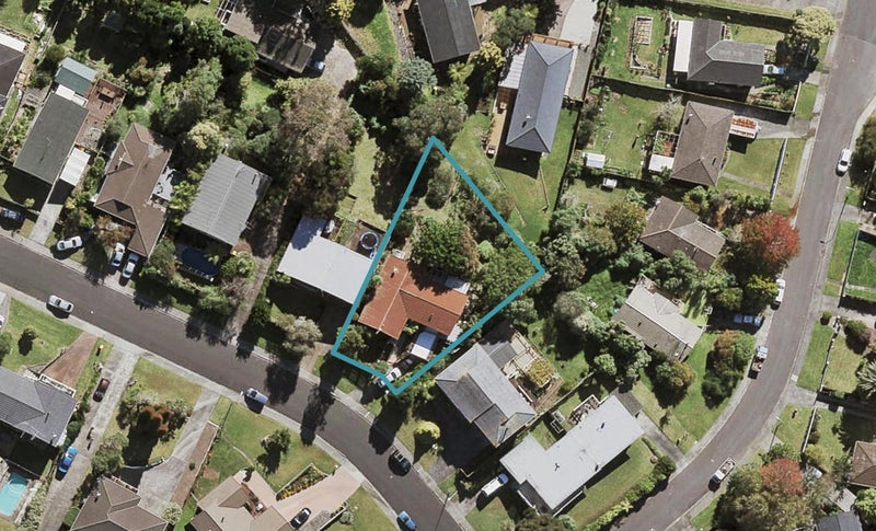 54 Girrahween Drive, Totara Vale, Auckland - Carousel 1