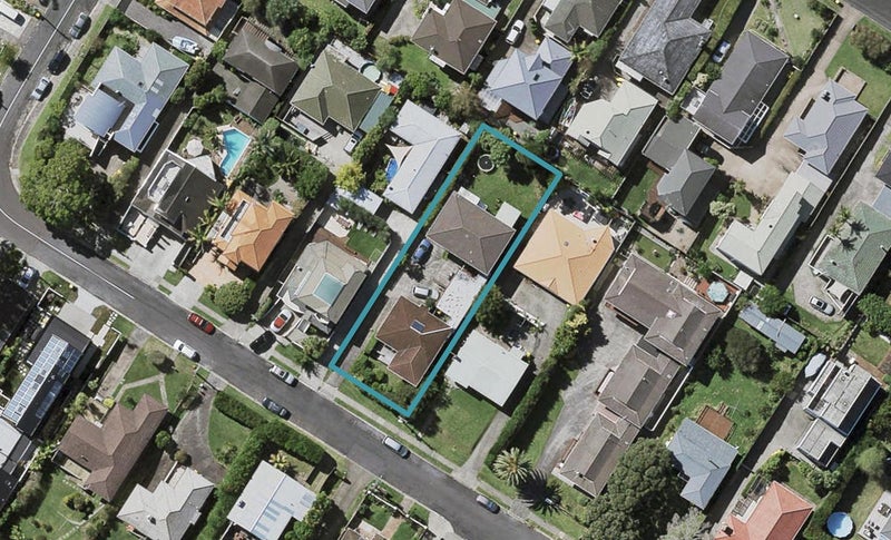2/9 Pine Ridge Terrace, Hauraki, Auckland - Carousel 1
