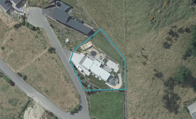 92H Governors Bay Road, Cass Bay, Lyttelton - Carousel 1