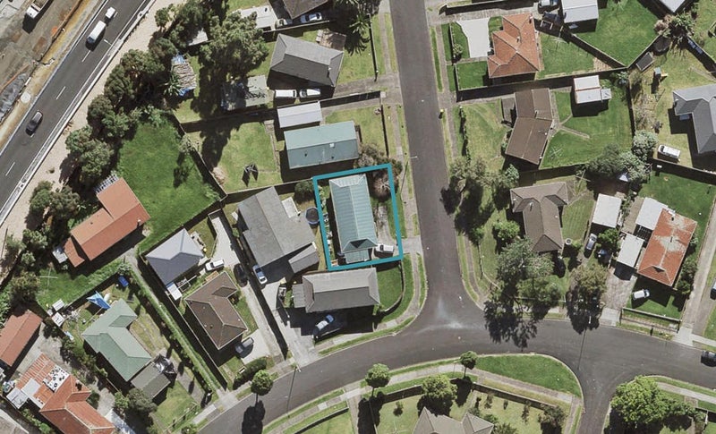 39 Killington Crescent, Mangere, Auckland - Carousel 1