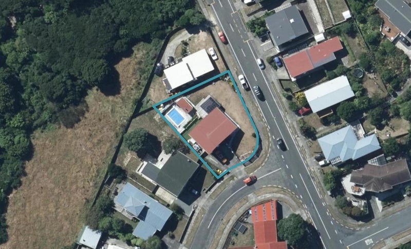 2 Brian Place, Titahi Bay, Porirua - Carousel 1