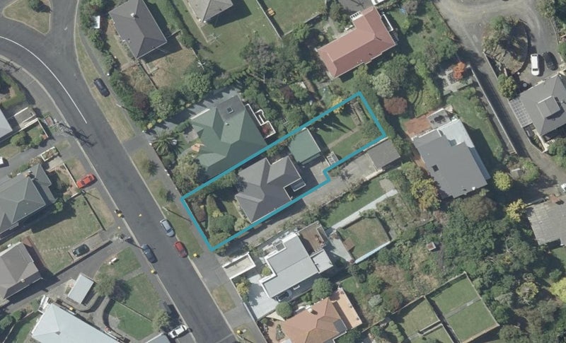 64 Earls Road, Saint Clair, Dunedin - Carousel 1