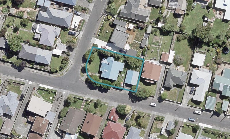 2 Junction Street, Fairfield, Lower Hutt - Carousel 1