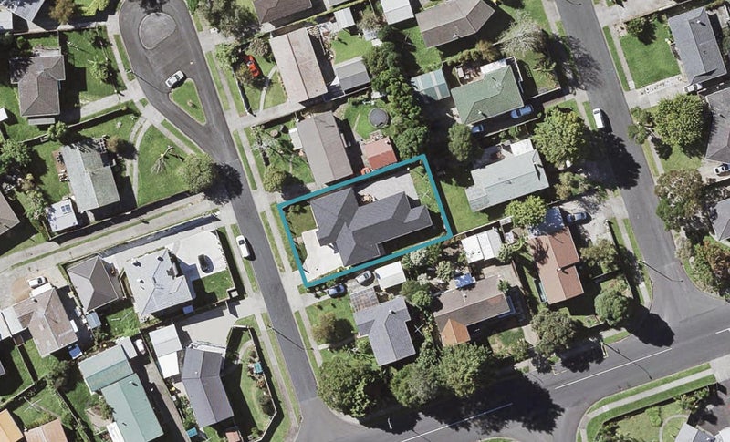 3 Kereru Place, Half Moon Bay, Auckland - Carousel 1