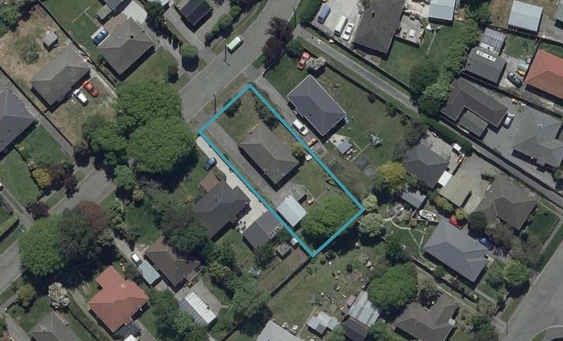 12 Attlee Crescent, Bryndwr, Christchurch - Carousel 1