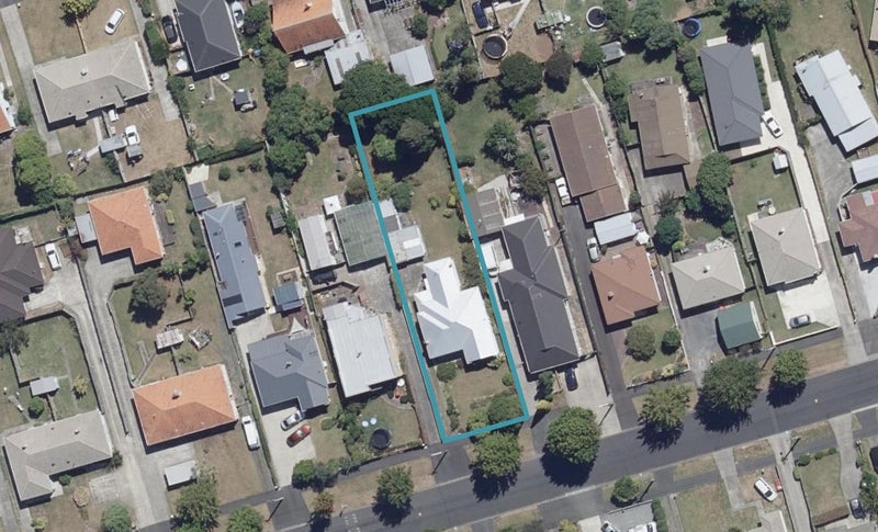 55 Claude Street, Fairfield, Hamilton - Carousel 1