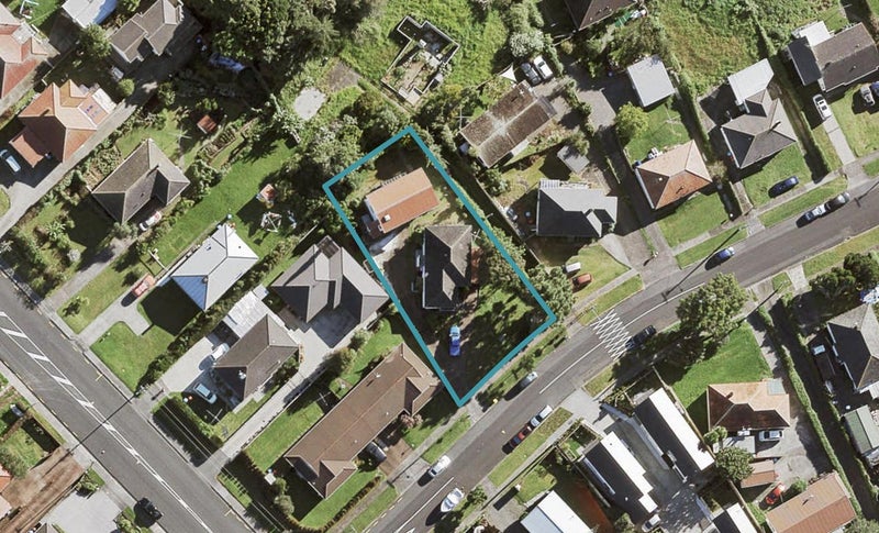 17A Howell Crescent, Mount Roskill, Auckland - Carousel 1
