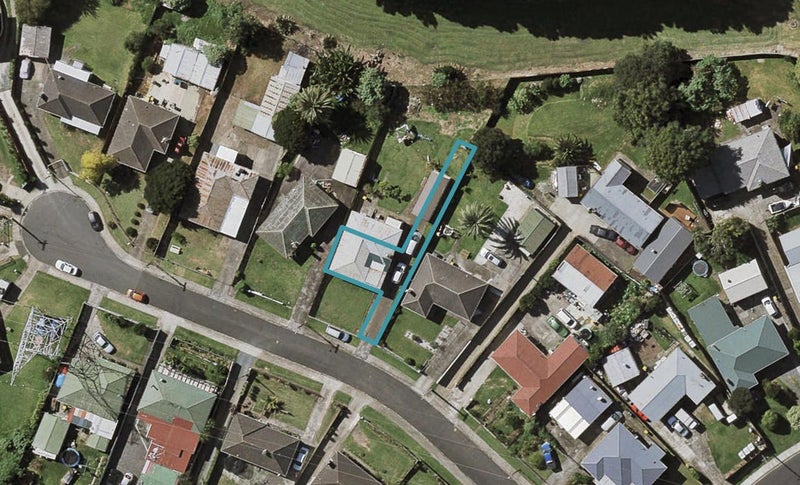 9B Julian Place, Ōtara, Auckland - Carousel 1