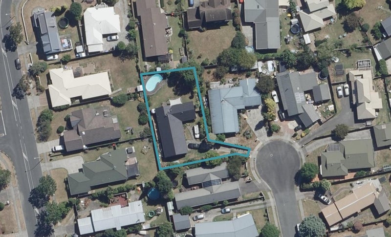 20 Ronald Court, Pukete, Hamilton - Carousel 1