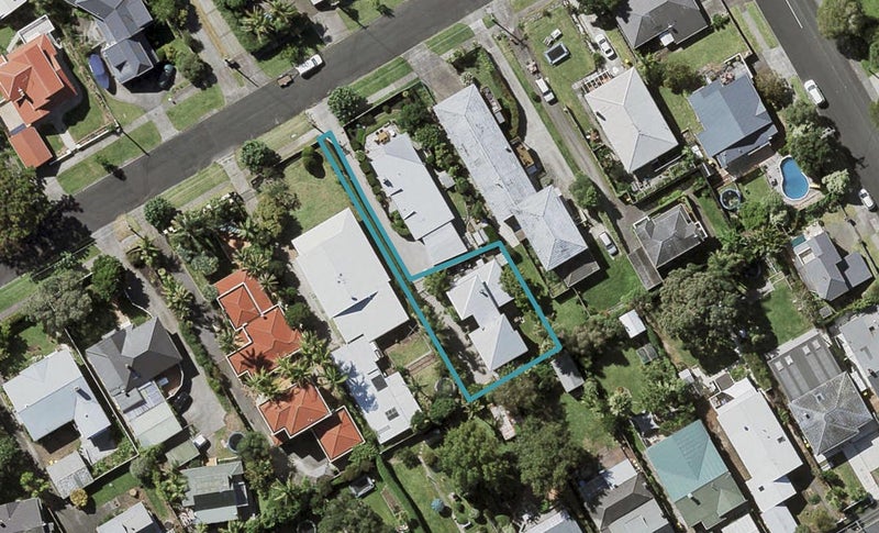 68 Beresford Street, Bayswater, Auckland - Carousel 1