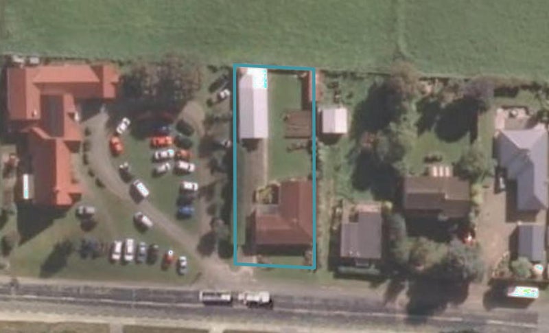42 Main Street, Weston, Oamaru - Carousel 1