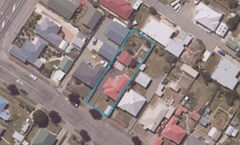 32 Teviot Street, Oamaru North, Oamaru - Carousel 1