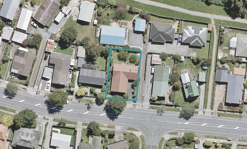 39 Gemstone Drive, Birchville, Upper Hutt - Carousel 1