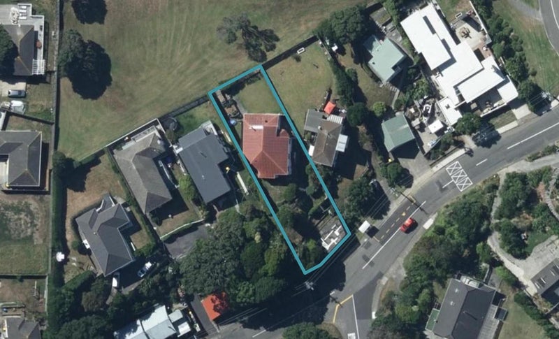 58 Tireti Road, Titahi Bay, Porirua - Carousel 1